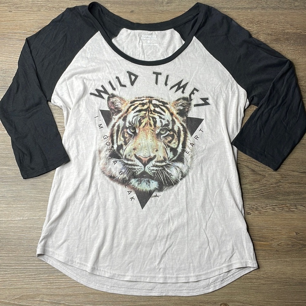 Express Wild Thing Tiger Cream and Black Wild Times Baseball Tee, size medium